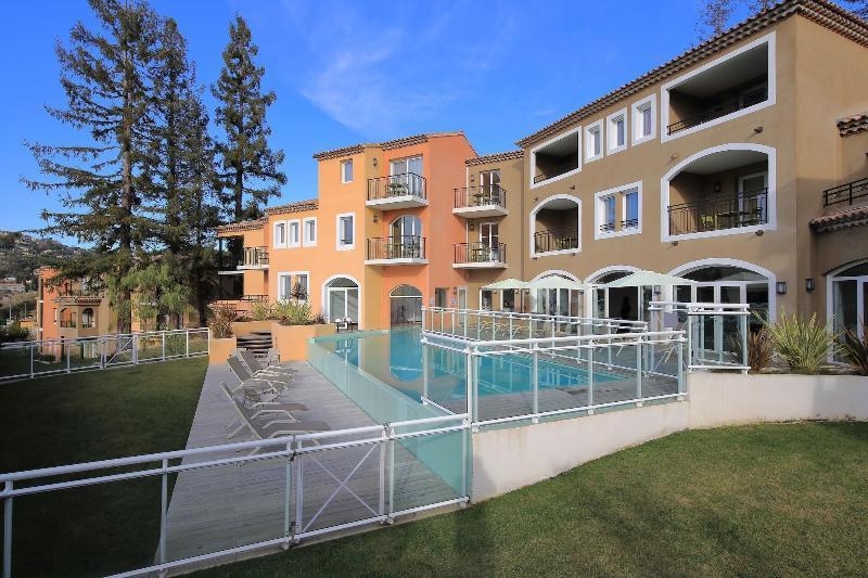Adonis Mougins Aparthotel ภายนอก รูปภาพ